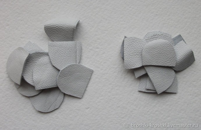 ​Брошь из кожи и меха