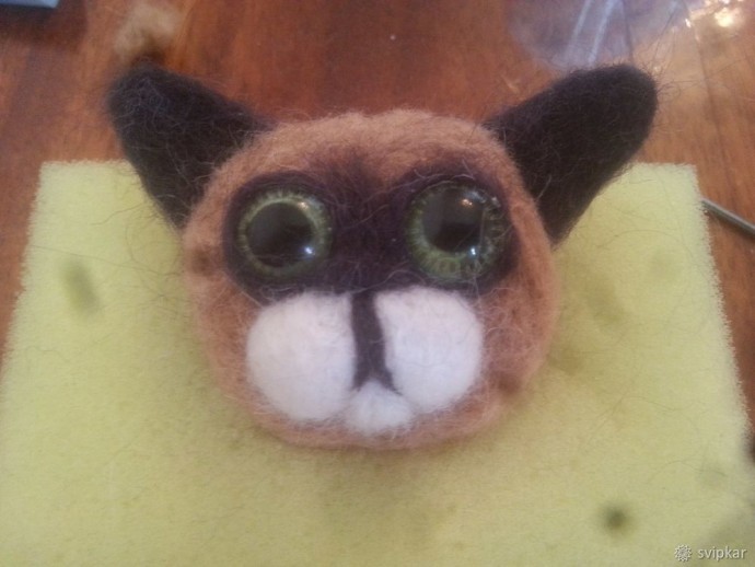 Брошь в виде кота Брошь в виде кота