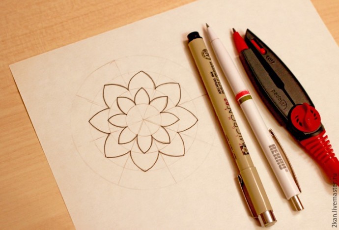 Яркая мандала из фетра