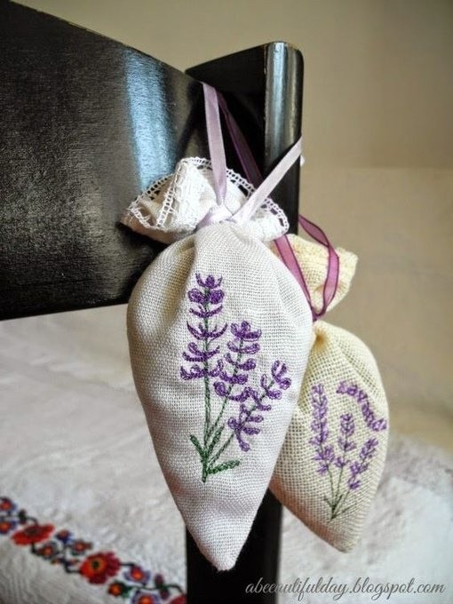 Вышиваем прекрасную лаванду