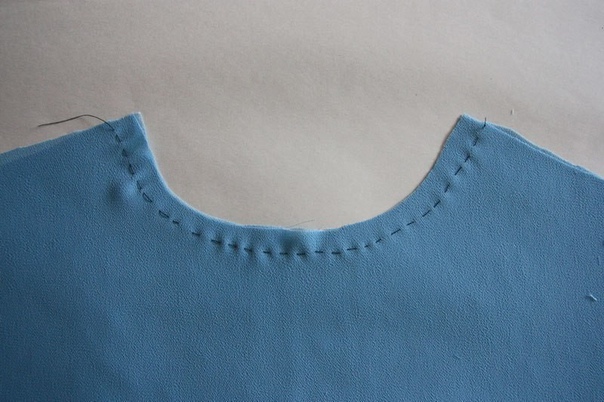 Обработка горловины в изделиях из прозрачных тканей