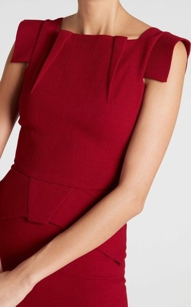 Акцент на декольте: идеи для вдохновенного творчества