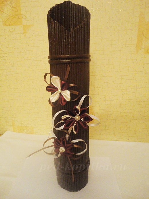 Ваза из газетных трубочек: мастер-класс Ваза из газетных трубочек: мастер-класс