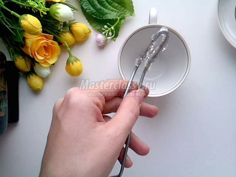 Парящая чашка "Цветочный водопад"