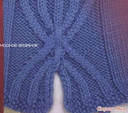 Пуловер с асимметричным узором