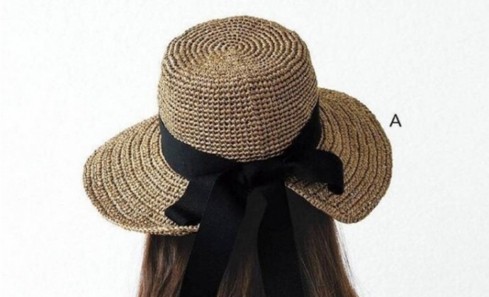 Вязаные крючком шляпки Вязаные крючком шляпки