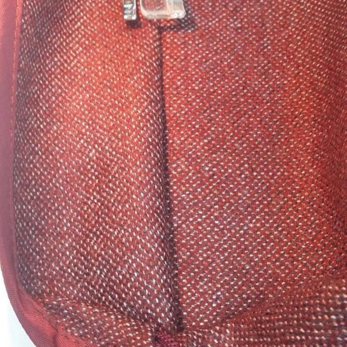 ​Обрабатываем верхний срез юбки обтачкой