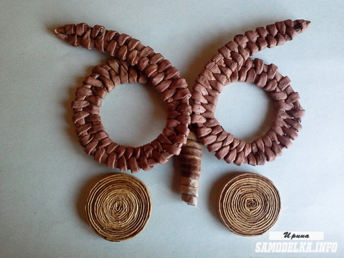 Сова-ключница из газетных трубочек