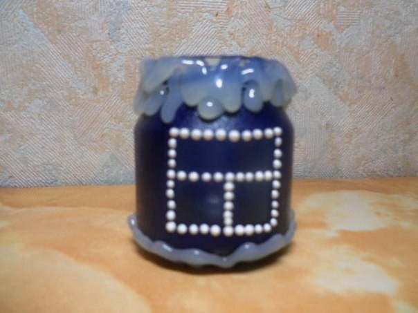 Заснеженный подсвечник