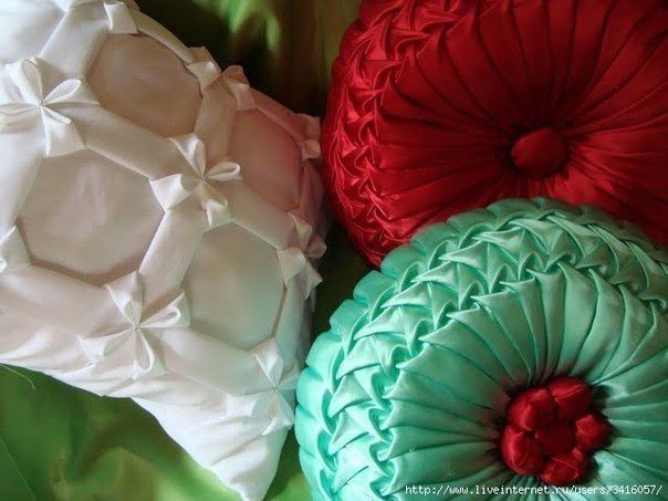 Нарядные подушки с буфами