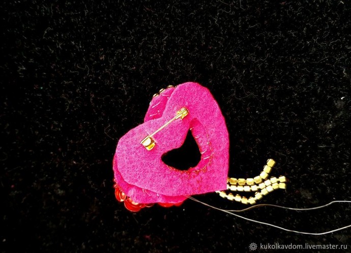 Сердечная брошь