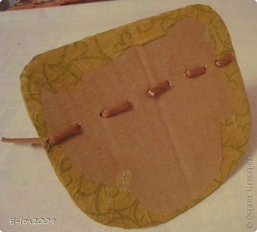 Коробочка для специй из газетных трубочек