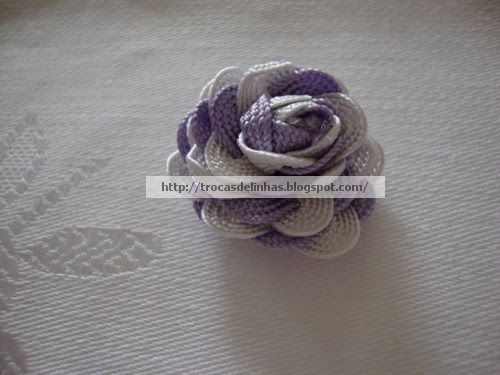 Нежнейшая розочка из тесьмы зиг-заг