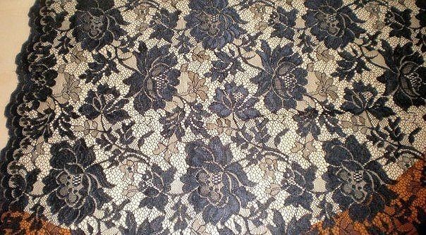 Декор рубашки при помощи гипюра