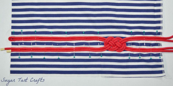 Идея декора одежды шнуром