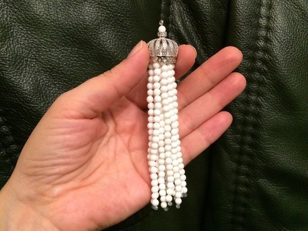 Кисть из бусин для сотуара