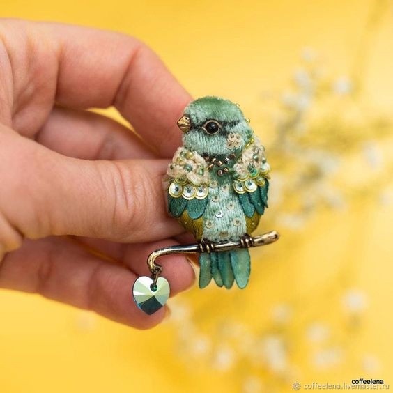 Очаровательные брошки-птички для весеннего образа