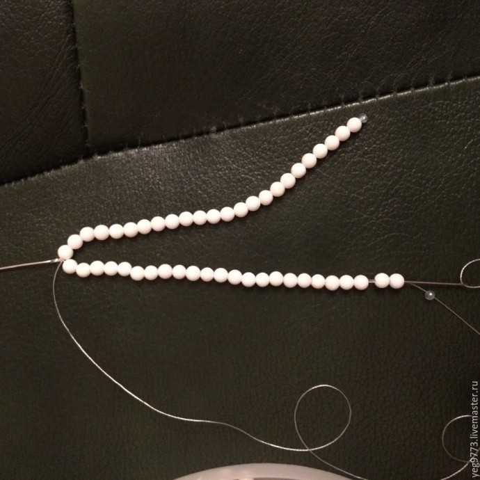 Кисть из бусин для сотуара