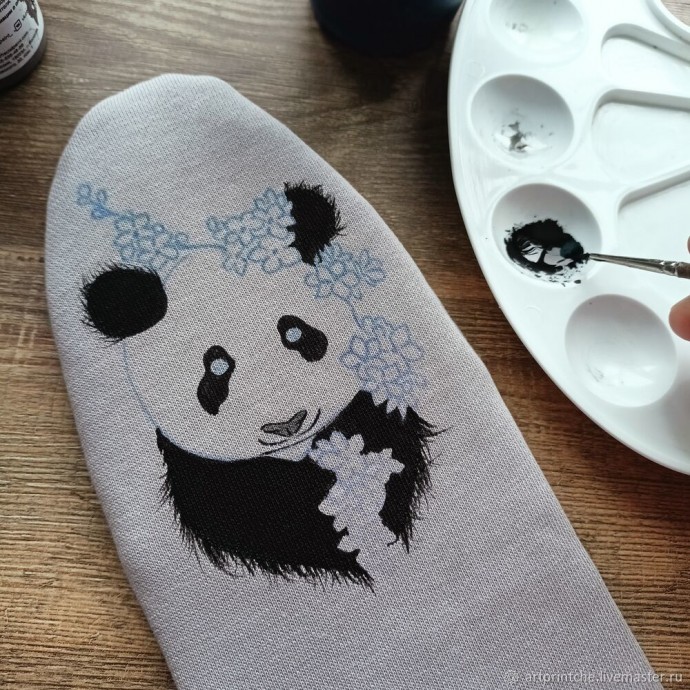 Красивая роспись по ткани