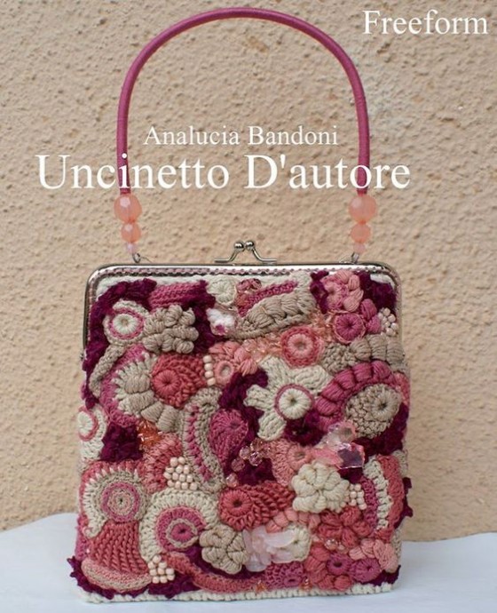 Вязаные сумочки в технике фриформ: вдохновляющие идеи