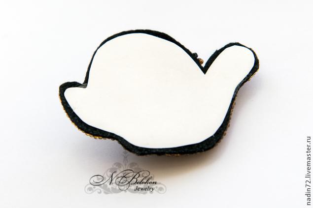 Брошь в виде улитки