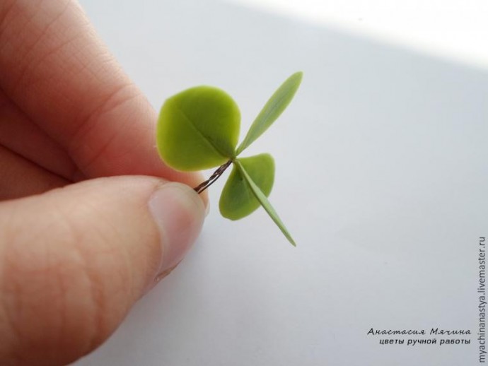 Лепка клевера из полимерной глины