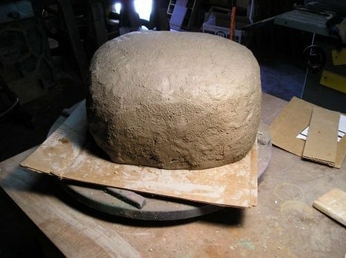 Как сделать огромный фальш-валун для дачного участка или сада