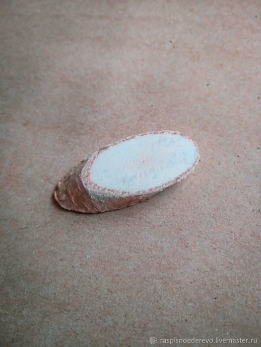 Расписная брошь-улитка