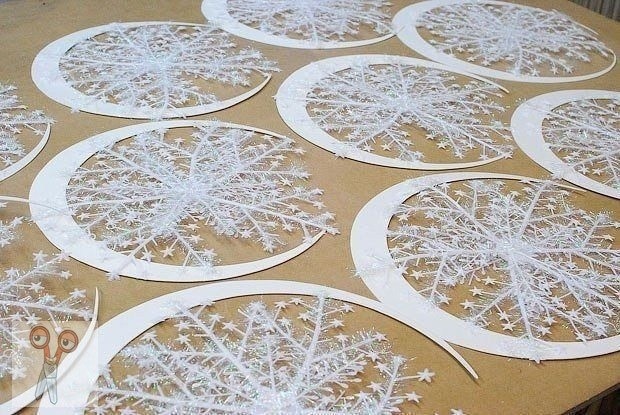 ​Снежинки для украшения интерьера