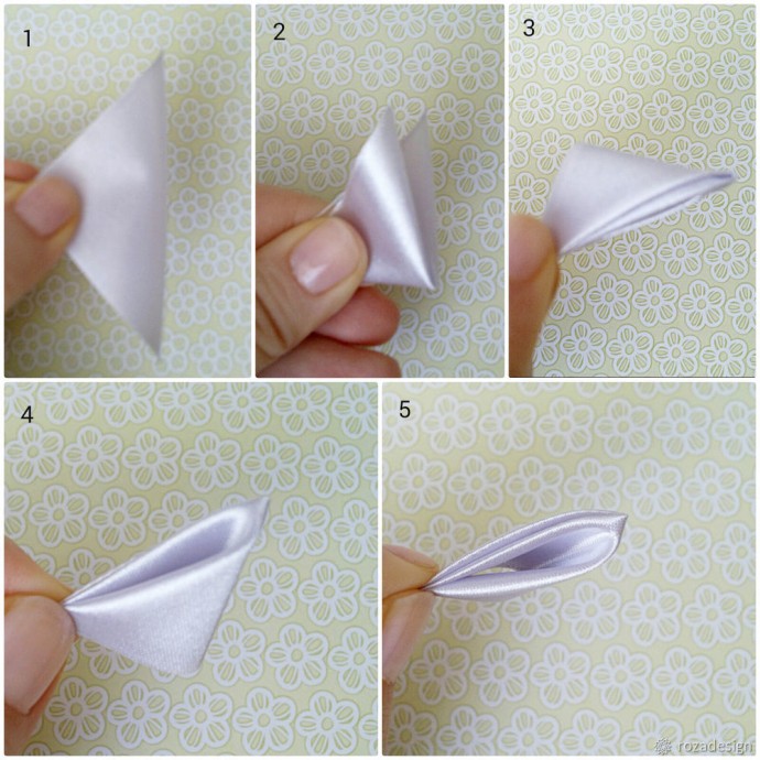 Брошь-цветок канзаши