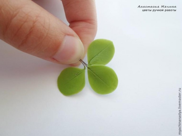 Лепка клевера из полимерной глины