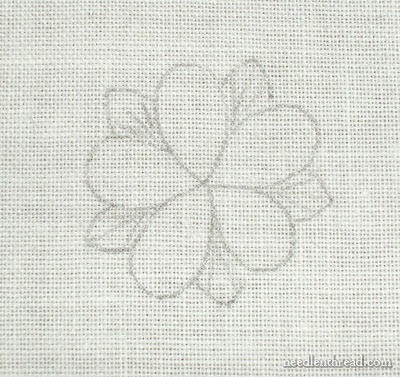 Вышивка гладью: цветок