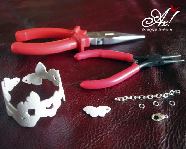 Бабочки на руке