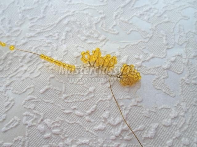 Мимоза из бисера