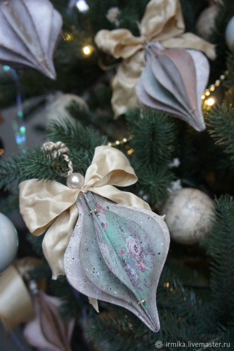 Украшение в винтажном стиле