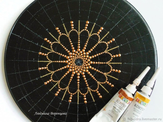 Панно в технике Dot-art