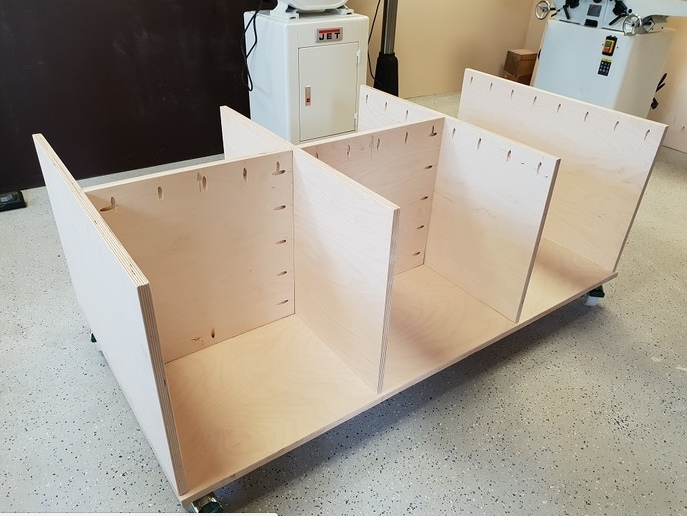 Рабочий стол в мастерскую