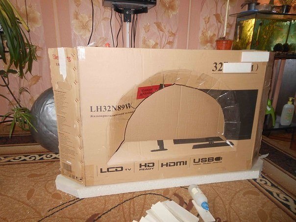 Фальш-камин из картонной коробки