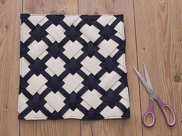 Интересная идея для интерьерной подушечки Интересная идея для интерьерной подушечки