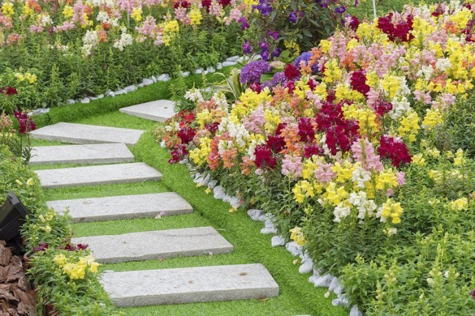 Вдохновляющие красивейшие садовые дорожки
