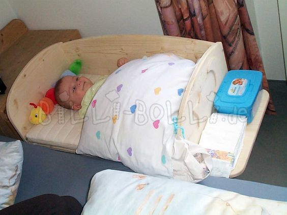 Приставная кровать для младенца