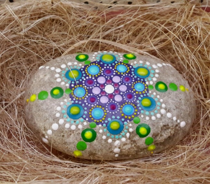 Точечная роспись камней: идеи