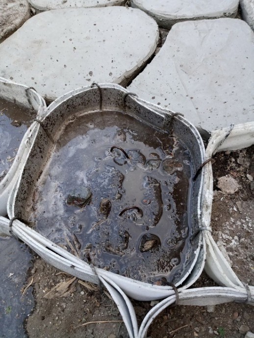 Самодельная брусчатка на дачном участке