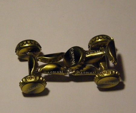 Мототранспорт из жестяных крышек: подборка идей