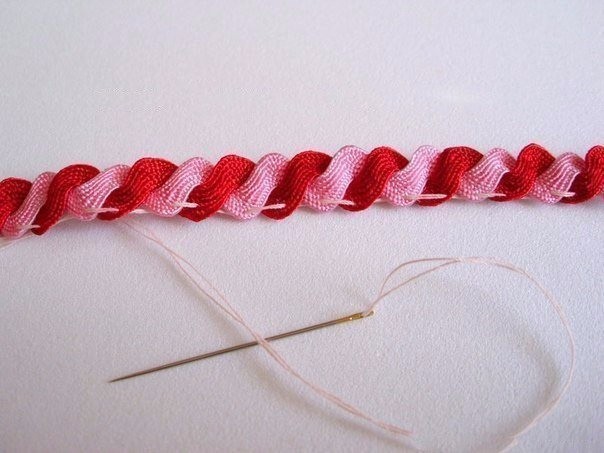 ​Маленькие разноцветные розочки