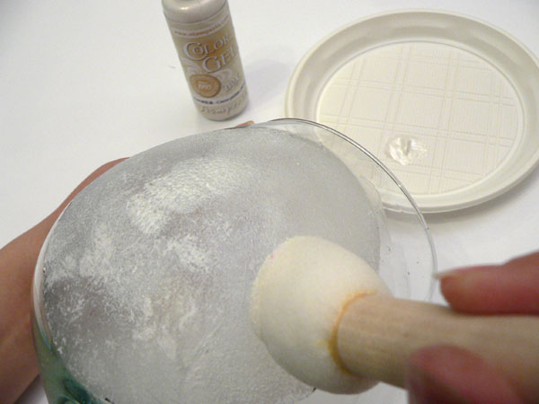 Рождественские подсвечники из бокалов в технике декупажа