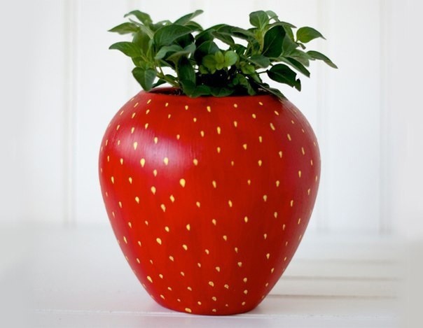 Большая клубника