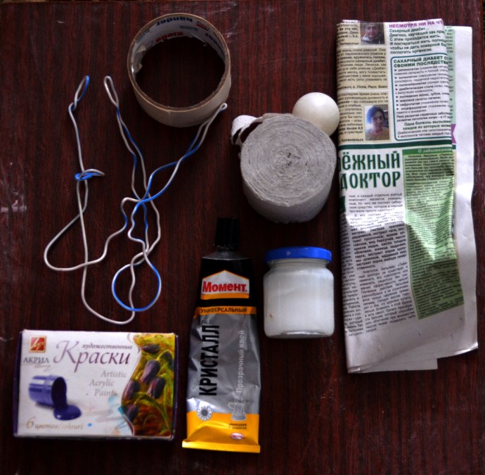 Фигуристка в технике папье-маше