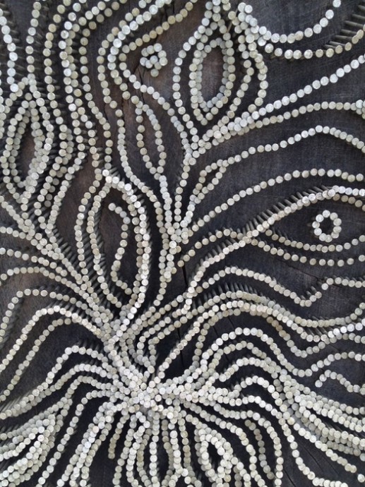 Виртуозное владение молотком: необычные работы, созданные из гвоздей