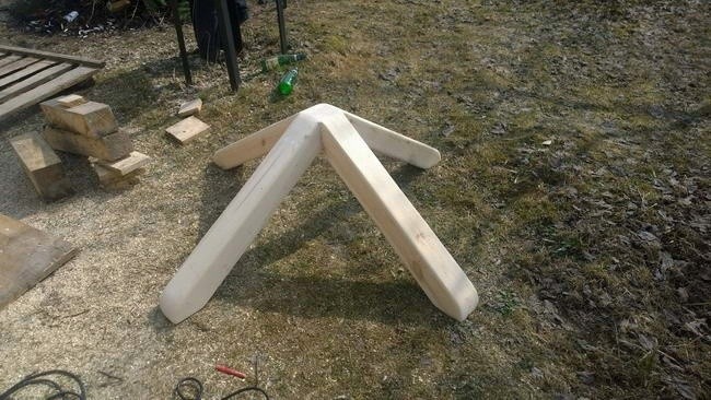 Самодельный круглый стол